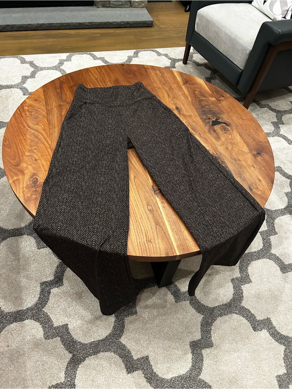 KiraGrace Wide-Leg Herringbone Trousers in Dark Brown